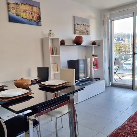 Chez Lou Et Dan 4P Apartment With Balcony Elevator And Secure Parking Honfleur Exterior photo