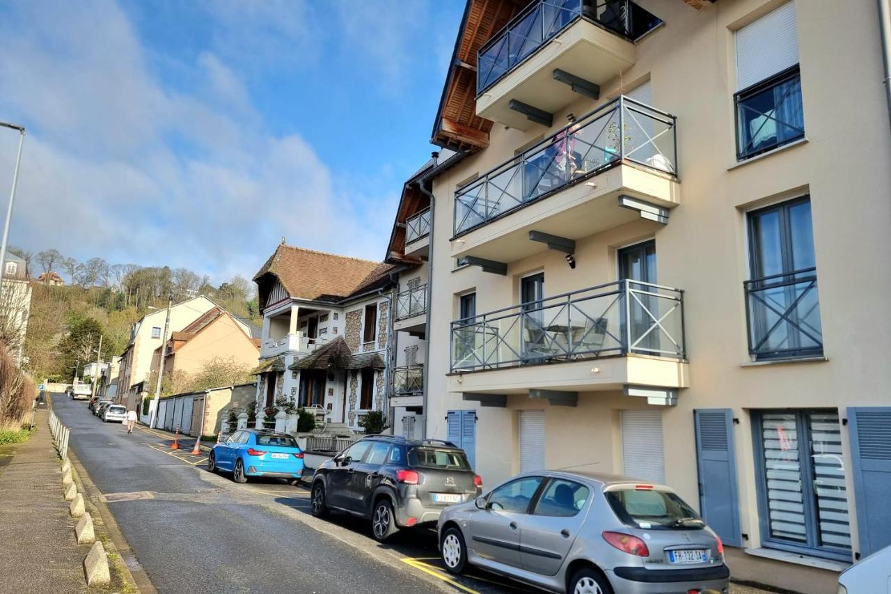Chez Lou Et Dan 4p With Balcony Elevator And Secure Parking Holiday home *