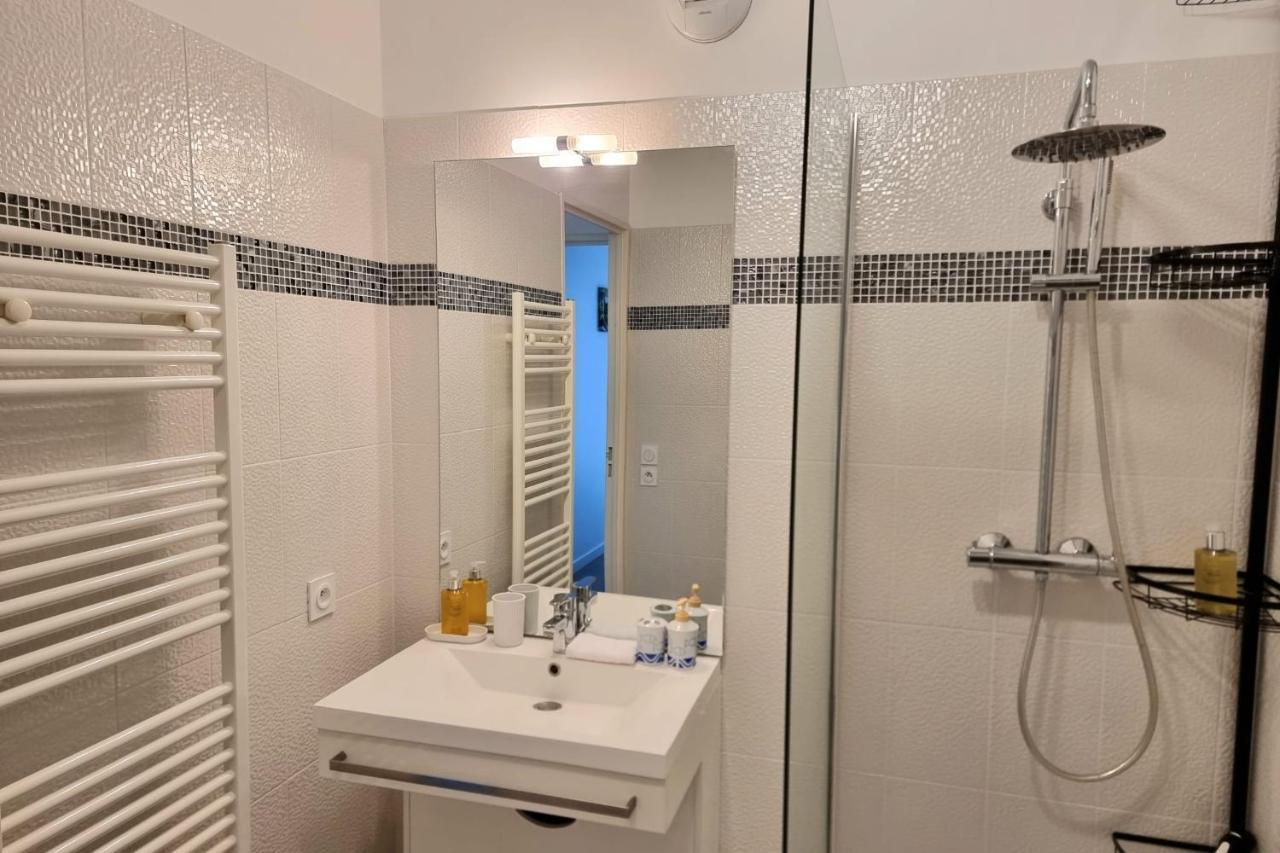 Chez Lou Et Dan 4p With Balcony Elevator And Secure Parking Holiday home *